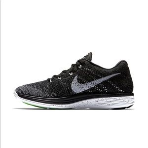 Nike Flyknit Lunar 3 size 6